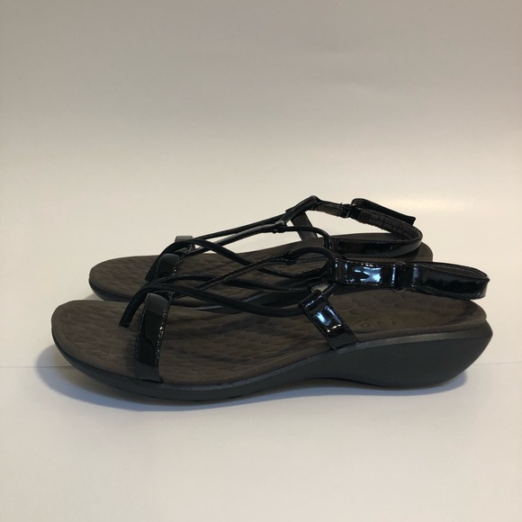 Clarks Shoes - CLARKS PRIVO Black Sandals NWT